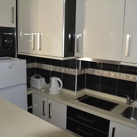 Apartamento Mediterraneo *