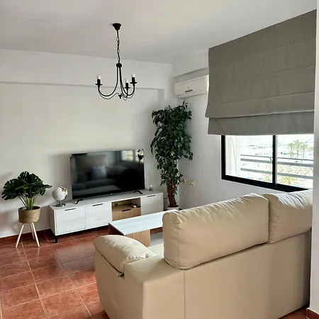 شقة أبارتامينتوس ميديتيرانيو *